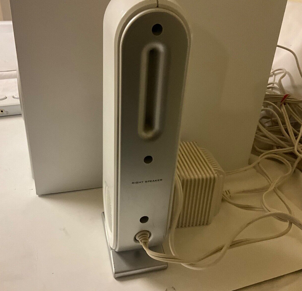 Creative I-TRIGUE L3450 White 2.1 Computer Speaker System (see video)