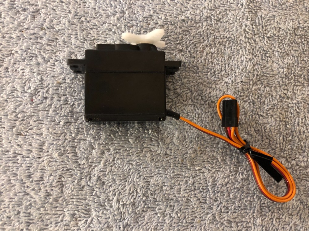 JR NES- 8101 - Ultra Precision Servo NEW!!