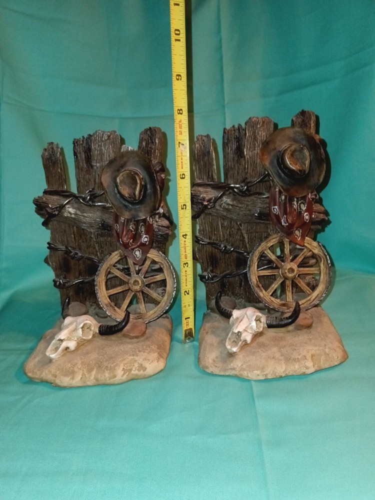 Western Bookends Wagon Wheel Hat Skull Cowboy
