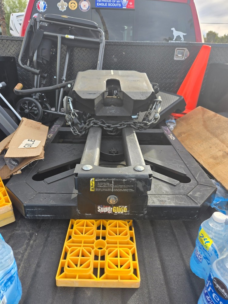 PullRite 2300s Fifth Wheel Hitch Ram Puck mount