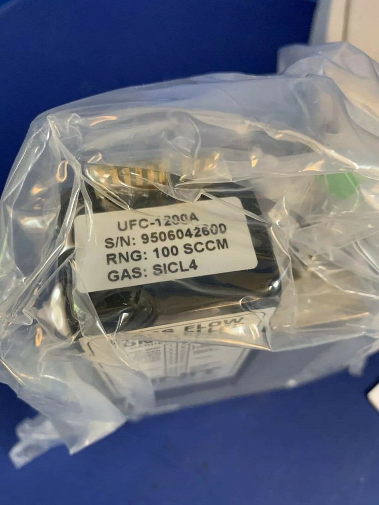 Unit UFC-1200A Mass Flow Controller, SICL4, 100 SCCM Refurbished