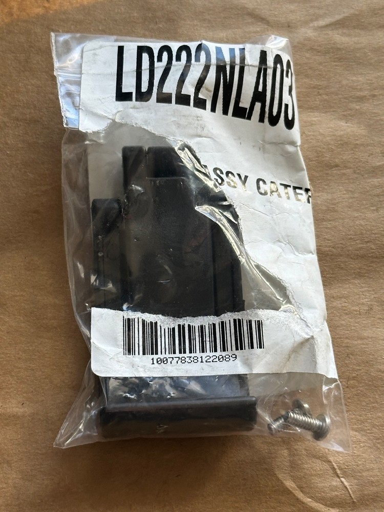 Carlisle 66461 Black Cateraide™ Latch Assembly LD222NLA03
