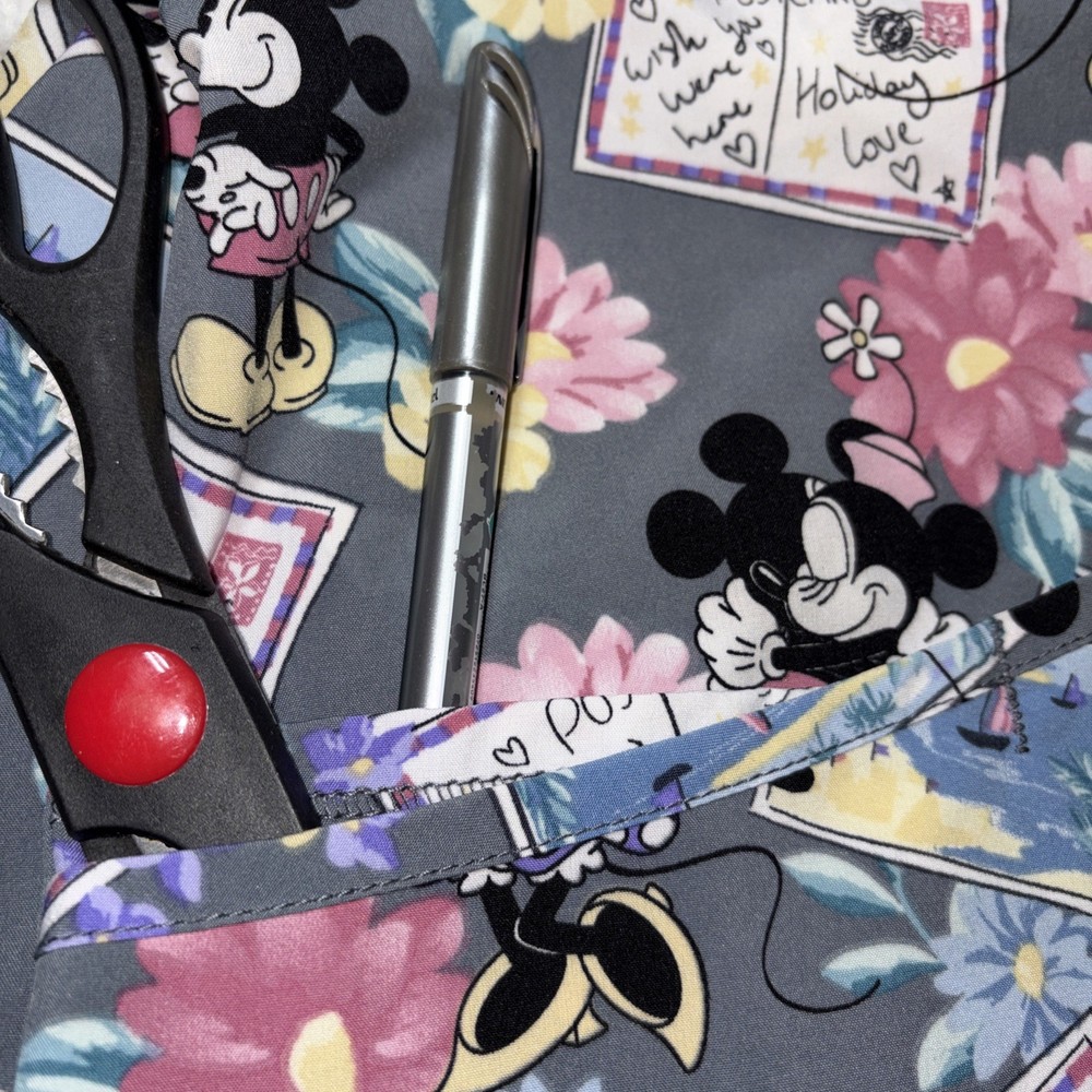 Scrub Top Disney Holiday S