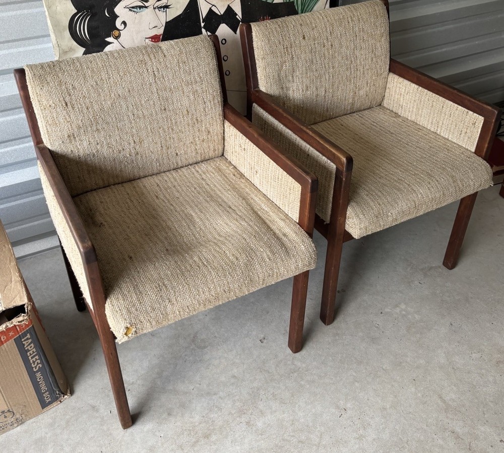 Mid Century Modern Lounge Arm Chairs Pair