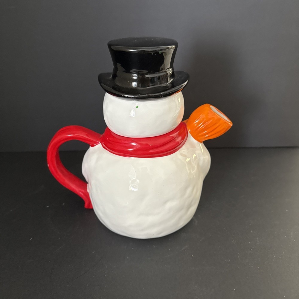 VINTAGE CERAMIC SNOWMAN TEAPOT/BEVERAGE SERVER