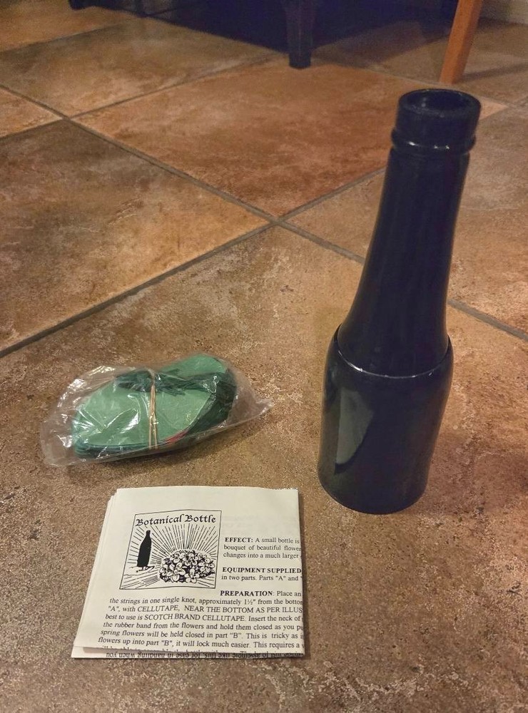 Botannical Bottle by Morrissey Magic Magic Mentalism Tricks