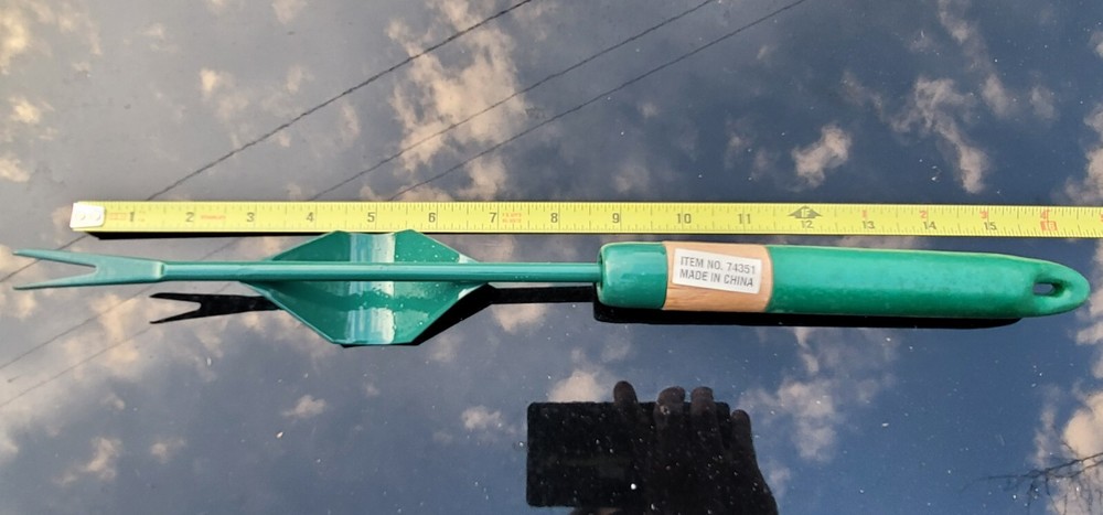 Hand Weeding Tool - Garden Weeding Tool - 16" Long Tool - NOS