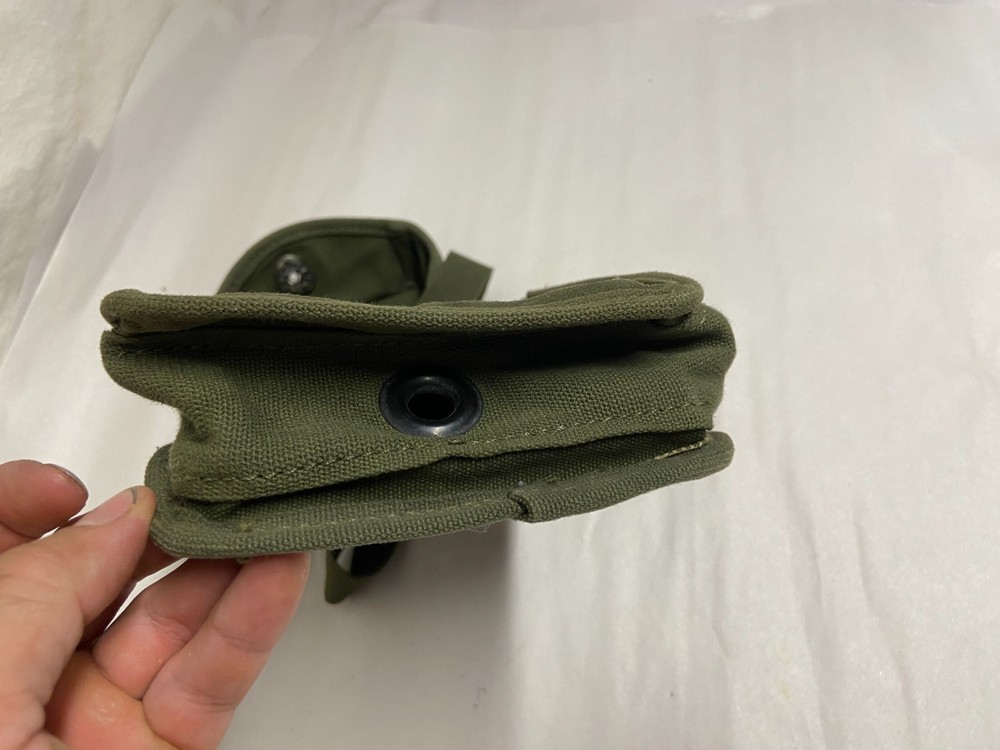 VINTAGE AMMUNITION POUCH WITH NAVY PATCH