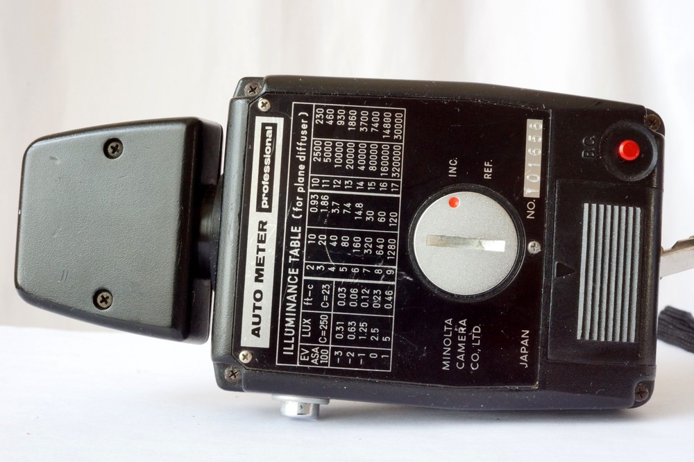 Minolta Auto Meter Professional w/ REF Viewfinder Attachment Good Working Order