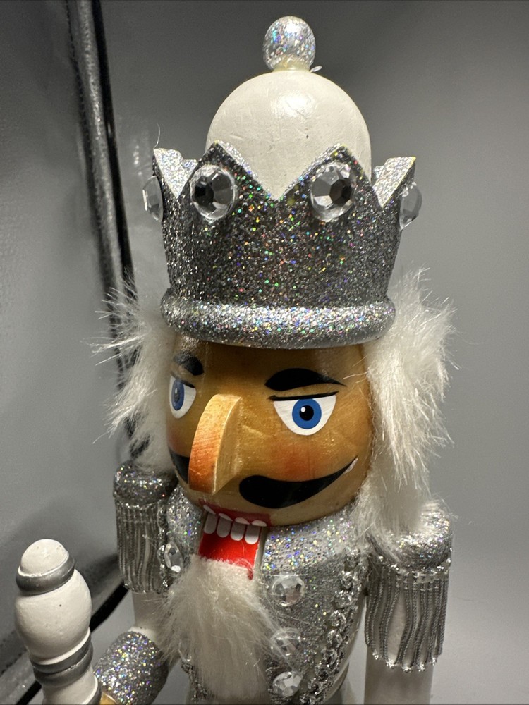 #F8- 15" white King Nutcracker with silver sparkle and rhinestones