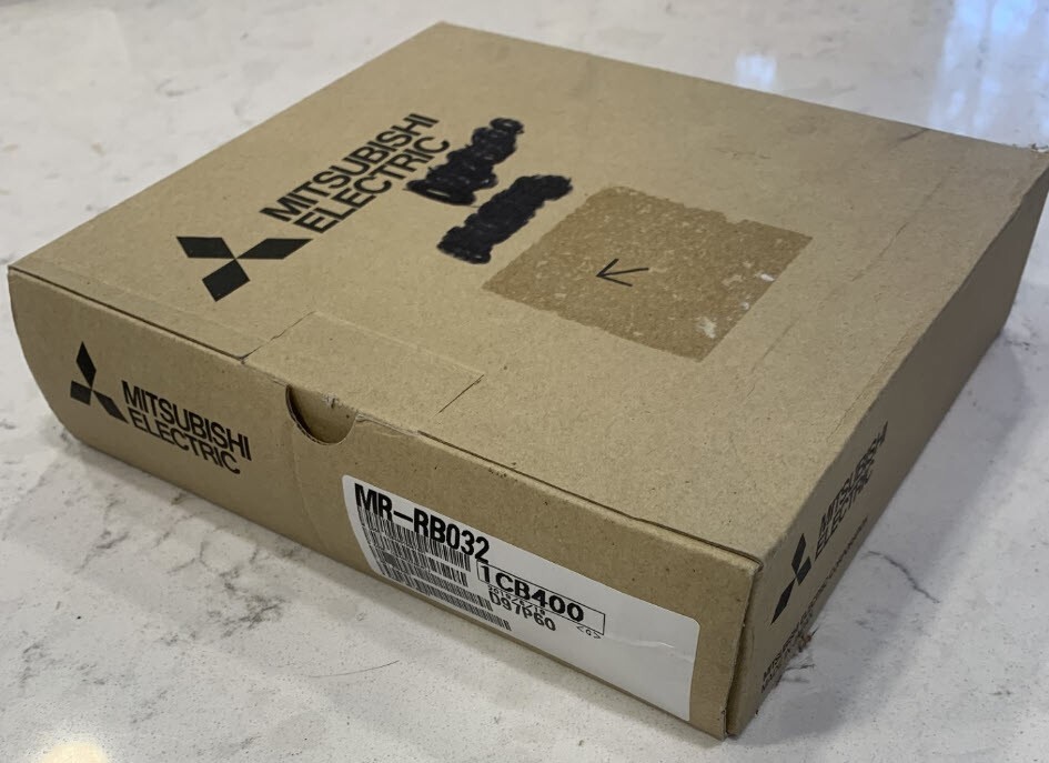 NEW Mitsubishi MR-RB032 Resistance Regeneration Unit