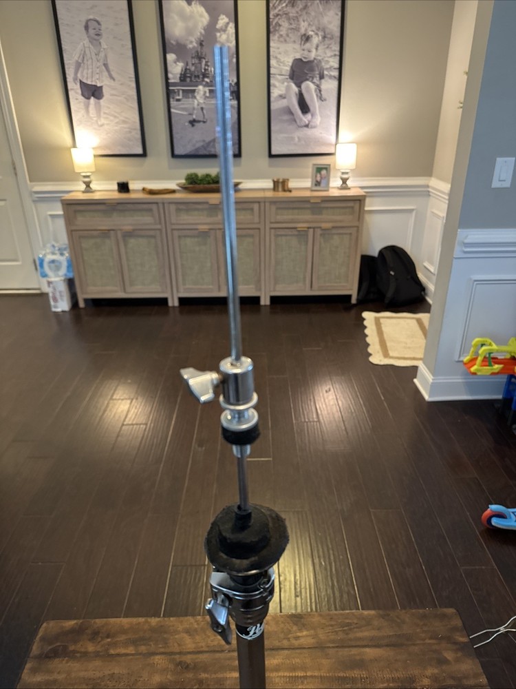 Vintage Pearl Hi Hat Stand