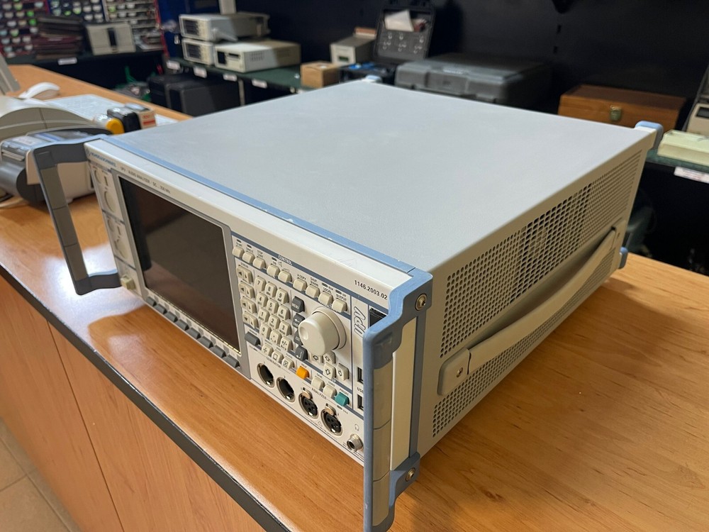 Rohde & Schwarz UPV, audio analyzer, option B1