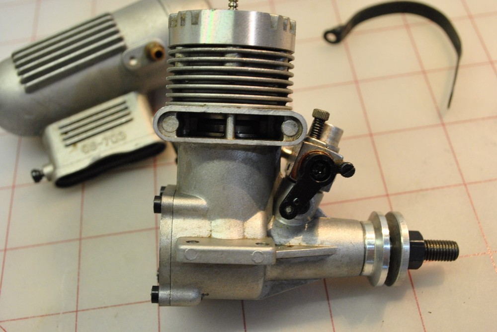 OS Max-S 30 RC MODEL AIRPLANE ENGINE with muffler. Nice!