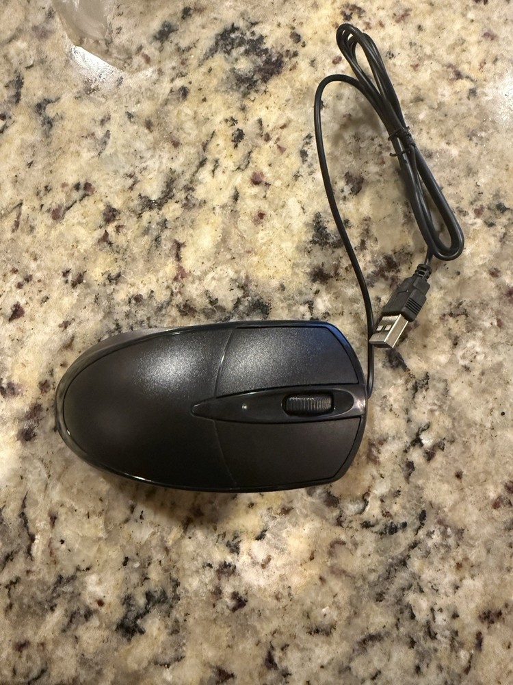Logitech M100 (910001601) Wired Optical Mouse