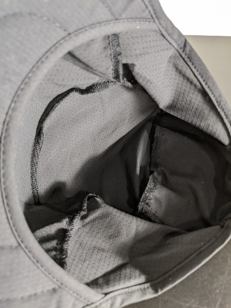 Brooks Ultralight Packable Stash Pocket Running Hat - Charcoal Gray / Black
