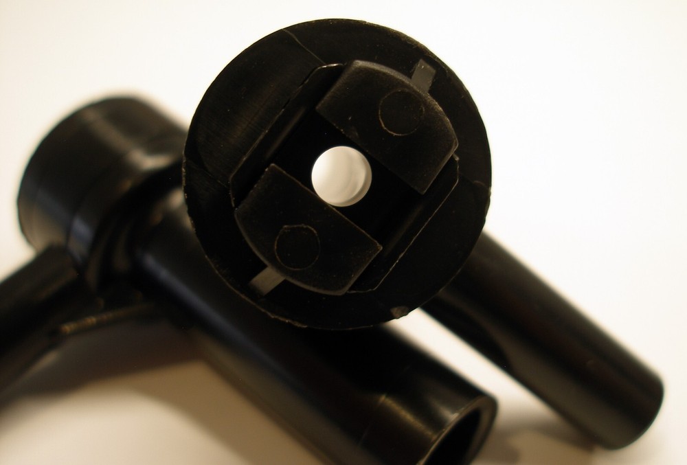 Atomizing Nozzle Spray Tip Nozzle for Liquid Plastics and Silicone Rubbers