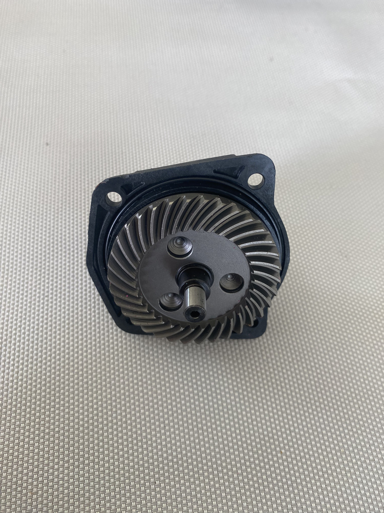 Milwaukee 5/​8-11 Spindle/​hub Assembly 14-73-0010