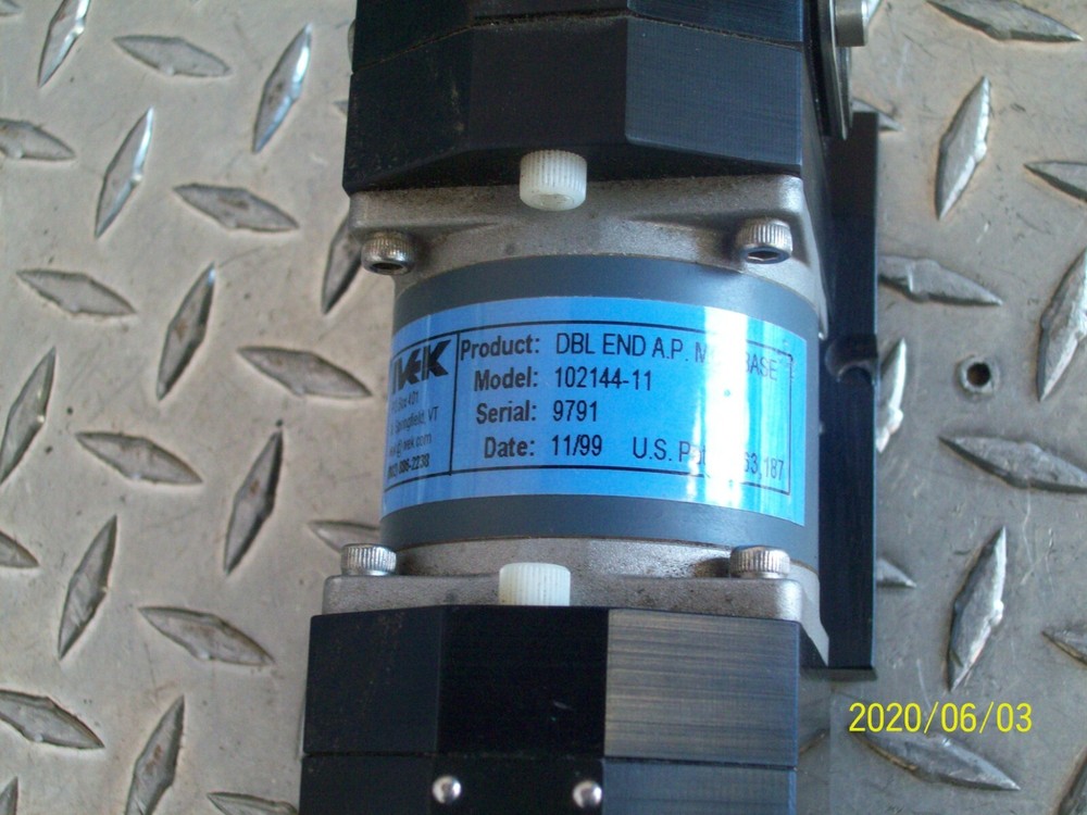 IVEK 102144-11 DOUBLE END A.P. MOTOR / BASE