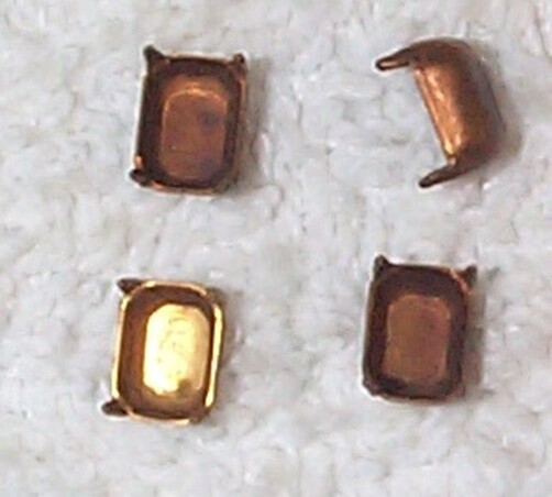 VINTAGE CLOSED BACK RECTANGLE 5MM X 7MM BRASS SETTINGS  18 PCS