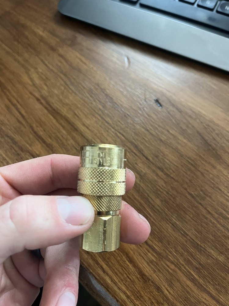Milton 715 Female Air Coupler - M Style