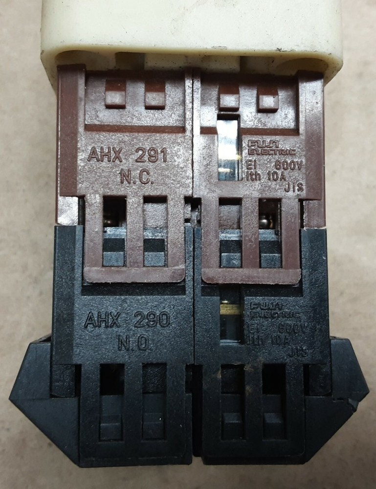 FUJI ELECTRIC SELECTOR SWITCH AH30-P1 98919 #2017J6