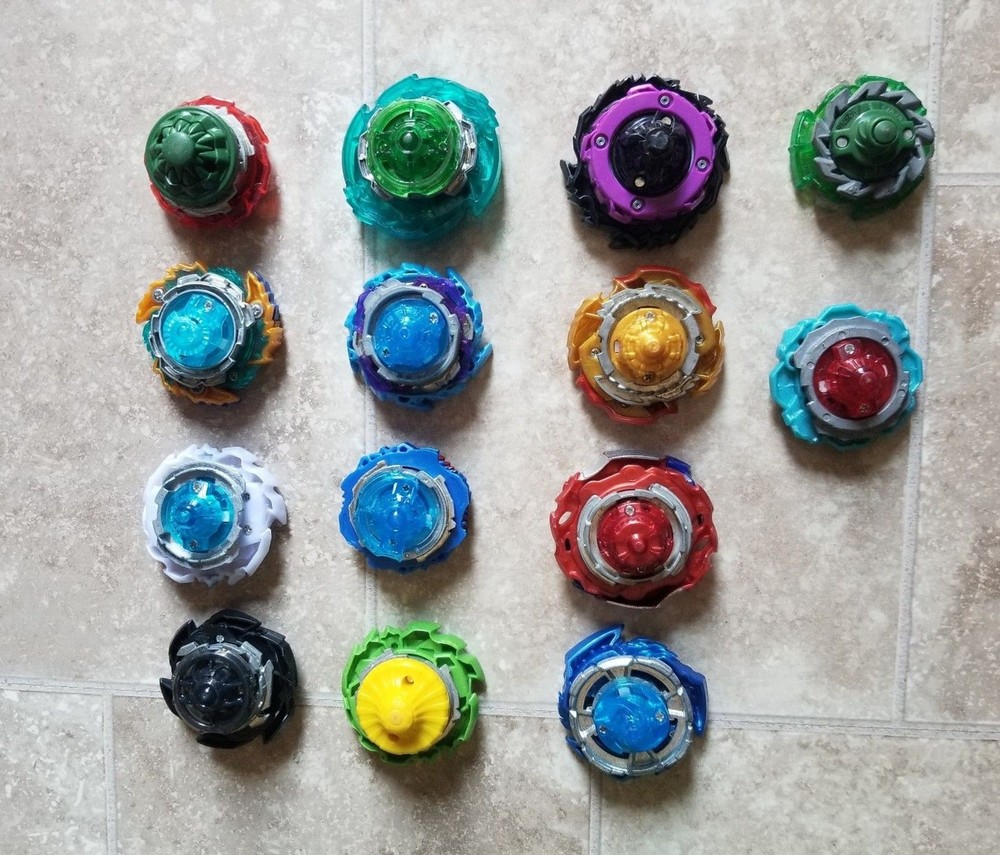 Beyblades Lot 27 Piece