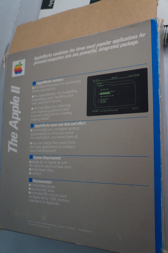 Apple II/IIe/IIc AppleWorks Software Lot Discs Manuals Reference User