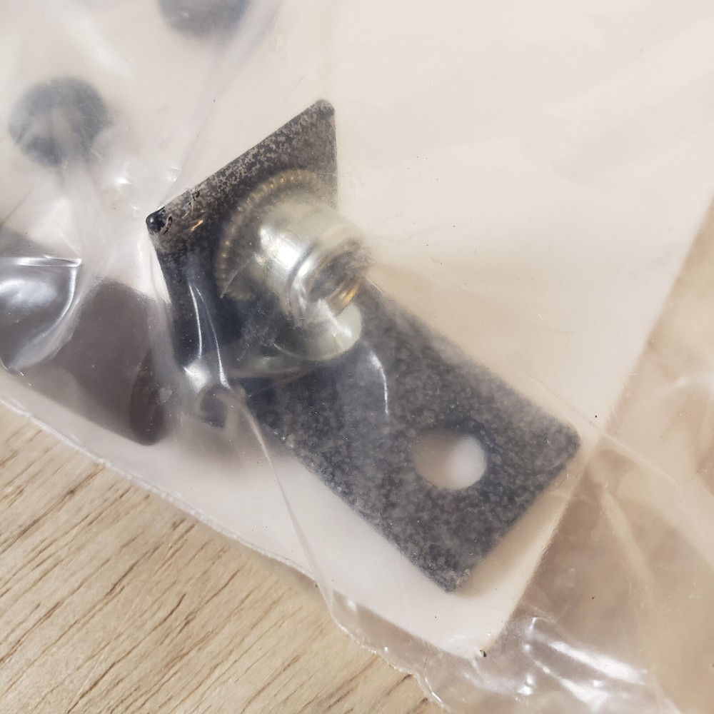 String Swing Padded Guitar Security Safety Lock CC18 - NEW!