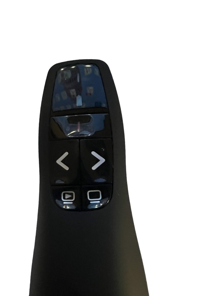 Wireless Presenter Remote control Logitech R400 - with Laser Pointer Pre- Owned