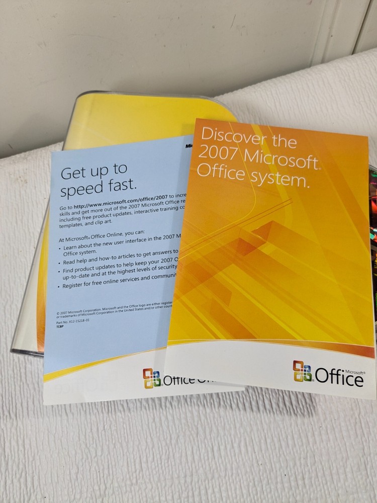 Microsoft Office Outlook 2007 w/ product key software CD-ROM Windows PC software