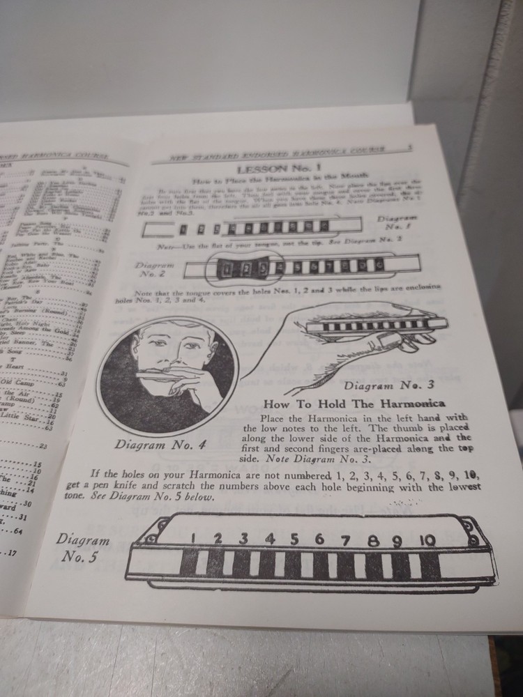 1954 New Standard Harmonica Instruction Book