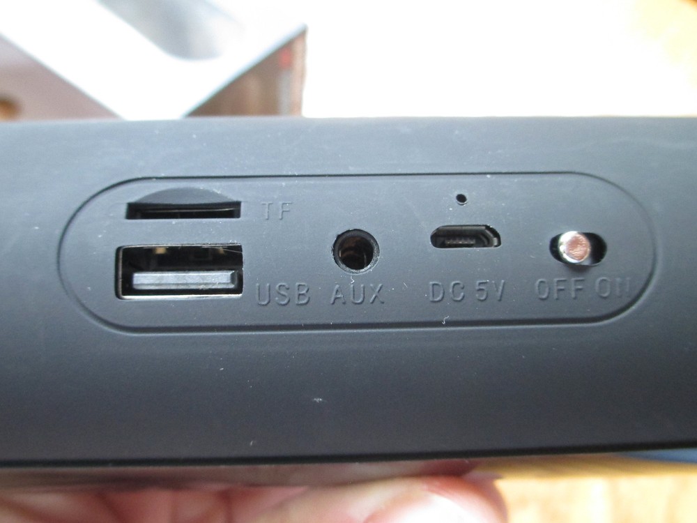 WOO MOBILITY BLUETOOTH WIRELESS SPEAKER - CHARGABLE