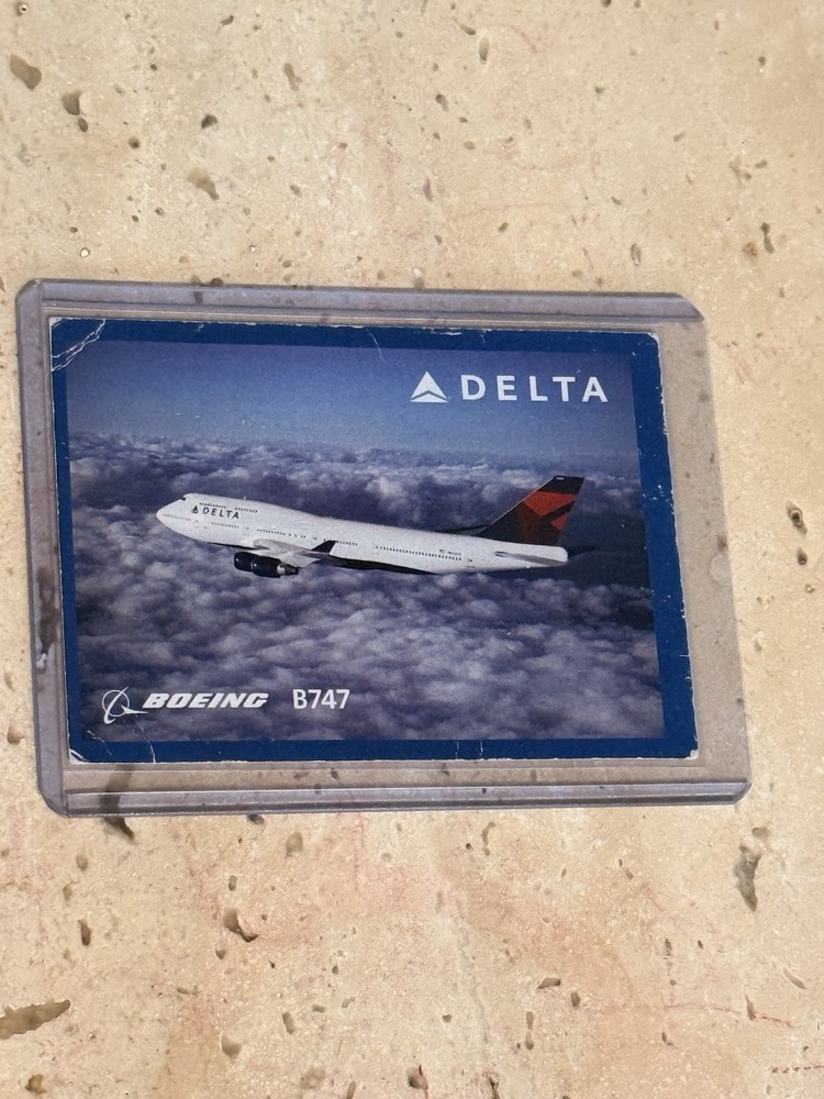 Delta Trading Card #29 2010 B747-400 Poor Condition
