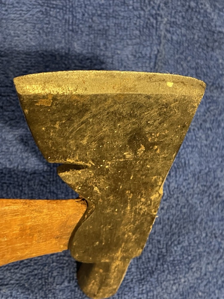 Vintage KELLY AXE TOOL Co Roofing Hatchet Hammer Combo Nail Puller