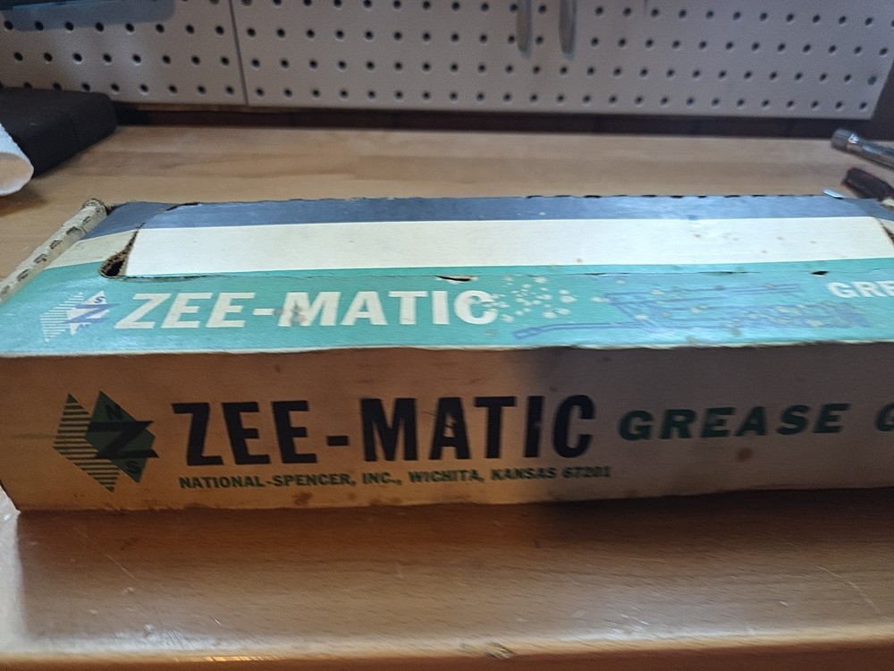 Zee-matic Grease Gun
