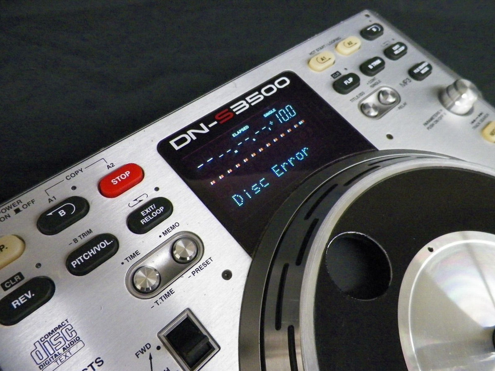 Denon DN-S3500 CD Player MP3 DJ Turntable