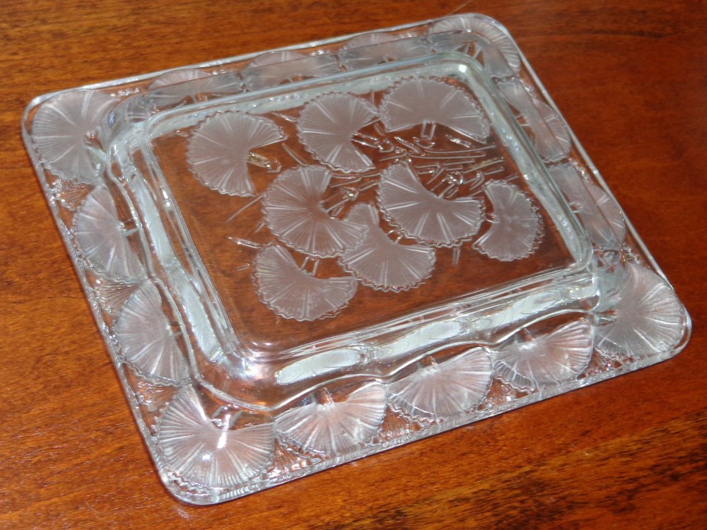 Lalique Crystal Rectangular Card Holder Pin Tray BLUETS Signed