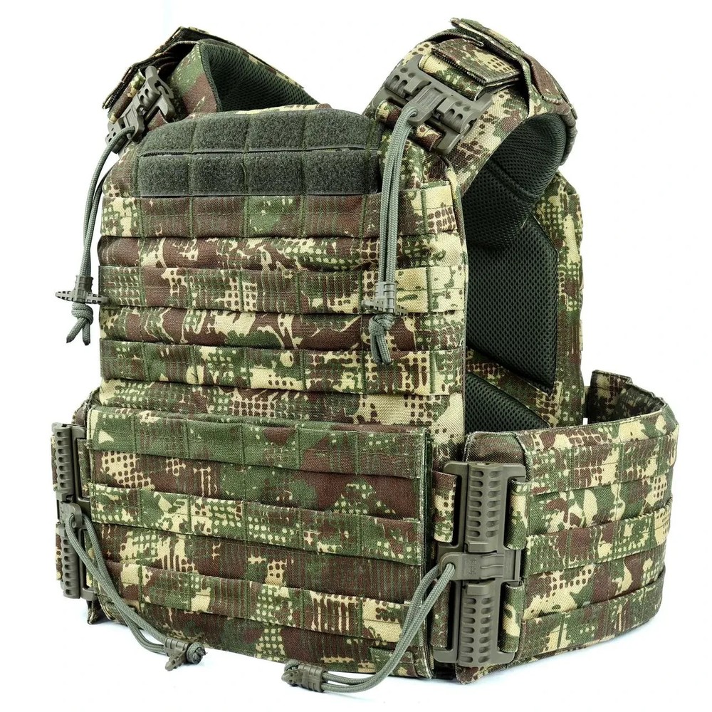 Quick-detachable plate carrier in predator color💙💛!