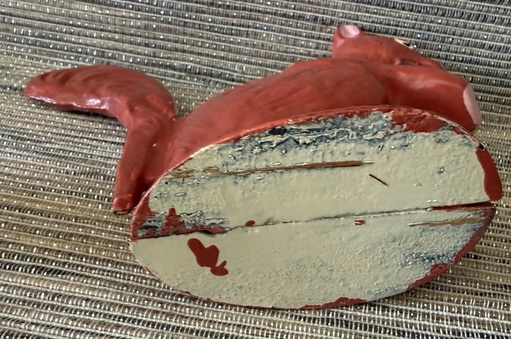 VINTAGE CAST IRON RED HUES SQUIRREL MANUAL NUTCRACKER