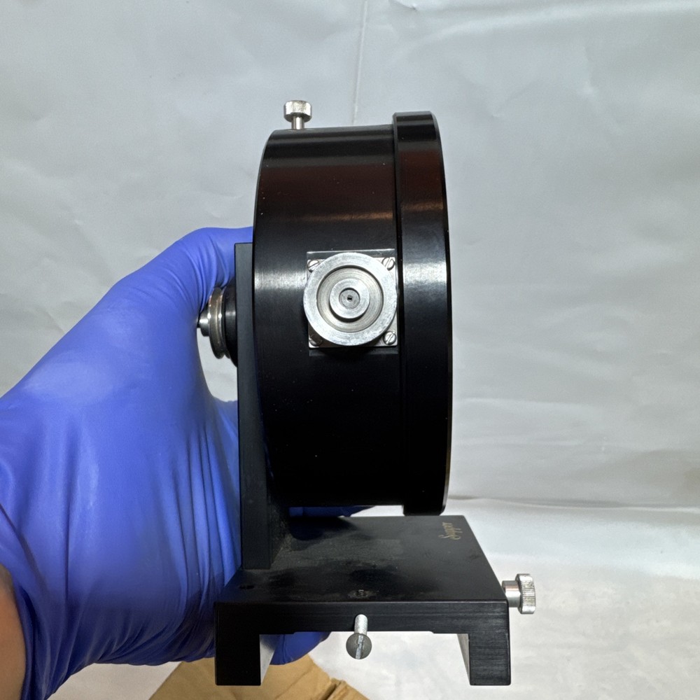X-ray diffraction powder camera lens