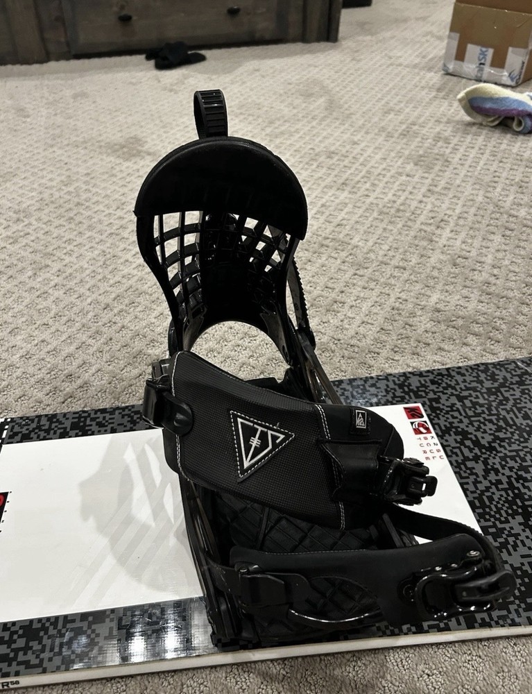 K2 cinch Black Snowboard Bindings Composite Baseplate 4x4 Mount