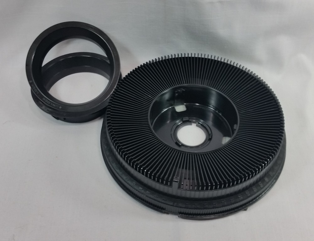 Kodak Slide Projector Carousel 140 Slides with 2 Locking Rings