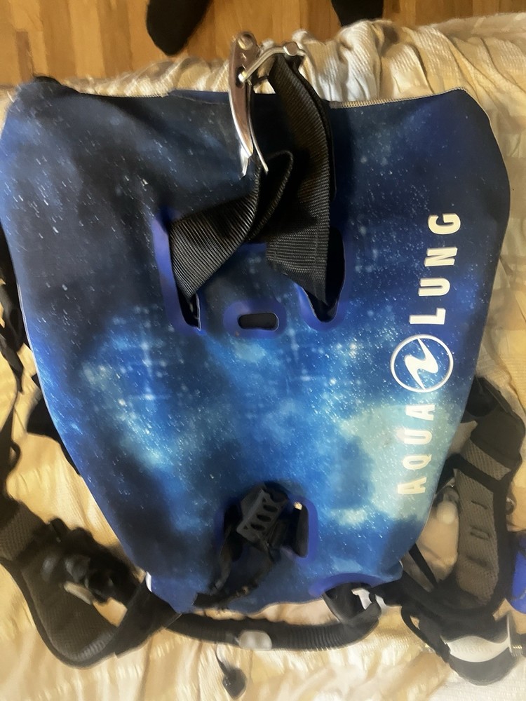 Aqualung Rogue size XL with Airsourse 3