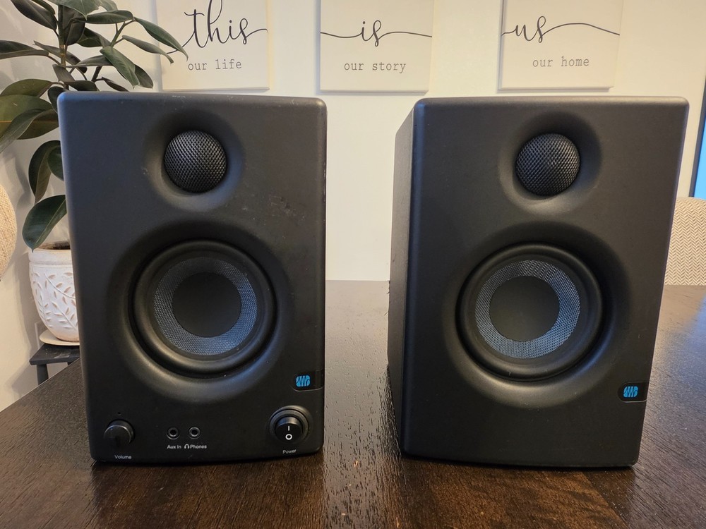 PreSonus Eris E3.5 Powered Studio Monitors Pair Home Studio Speakers Tested