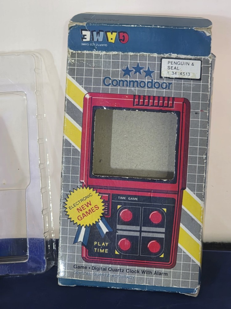 Commodoor Penguin & Seal