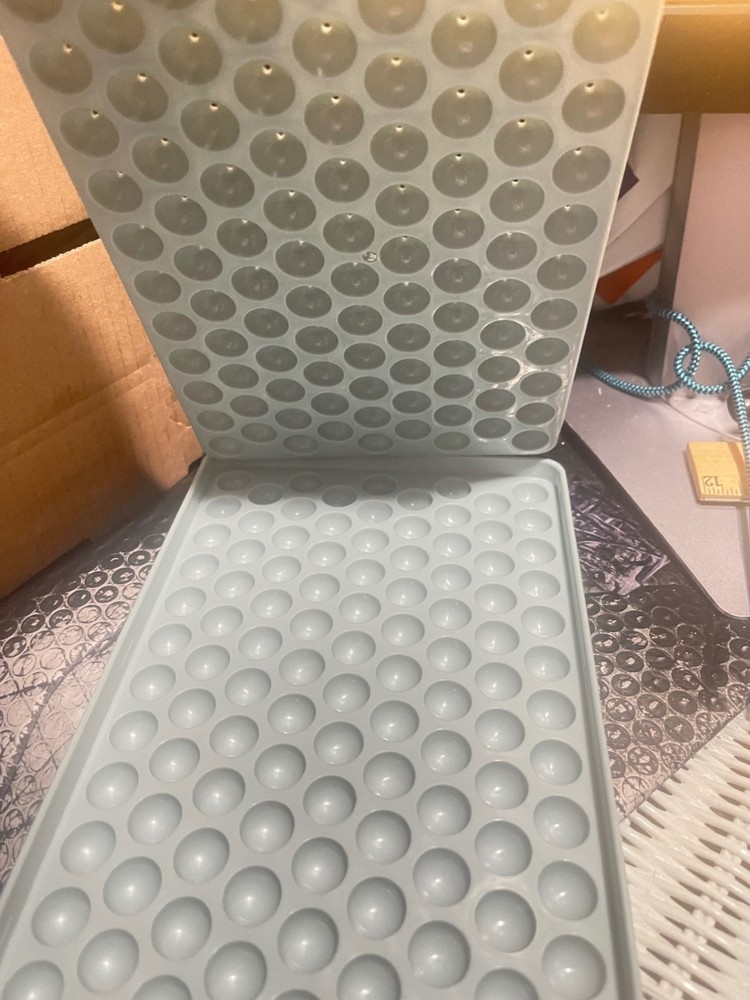 EACH ITWIST Round Ice Cube Tray DIY(M11)