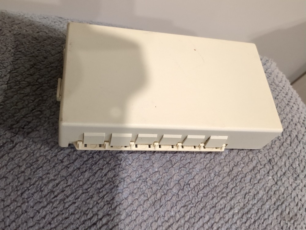 Leviton Surface Mount Voice Data Phone Jack 48-Clip Punchdown Block