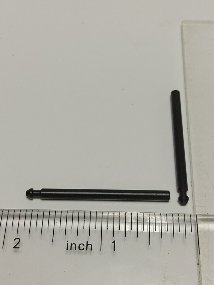 LOT OF 2 MAX PINS FF31272 (NOS)