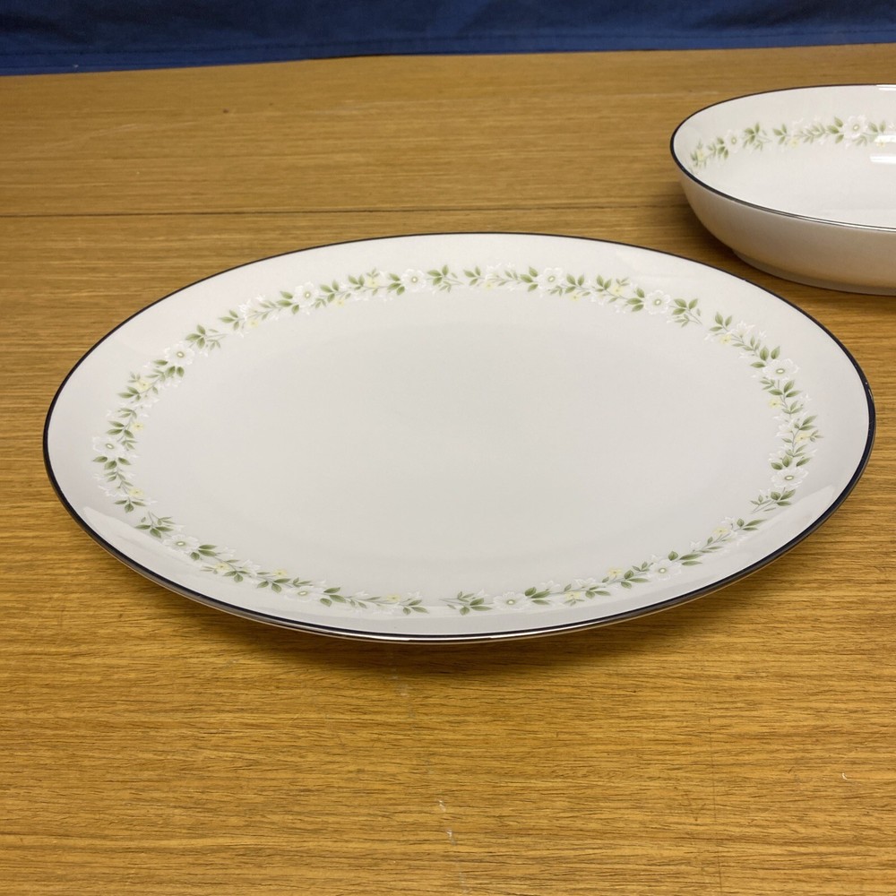 Noritake Ivory Cornelia Oval 12 1/2” Serving Platter & Oval 8 3/4” Serving Bowl
